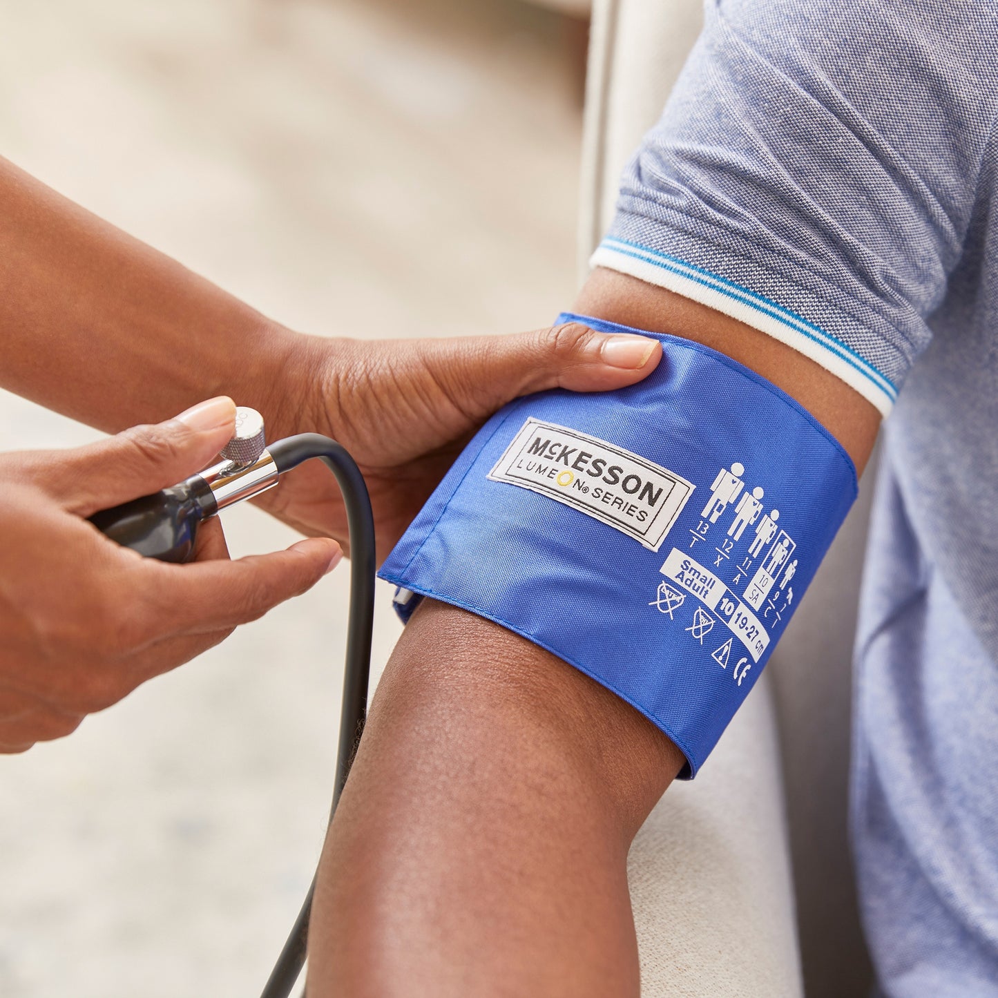 McKesson Lumeon Blood Pressure Bulb and Cuff, Child Arm, Small, 19-27 cm