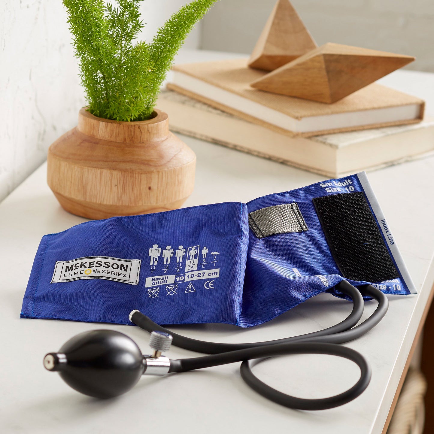 McKesson Lumeon Blood Pressure Bulb and Cuff, Child Arm, Small, 19-27 cm